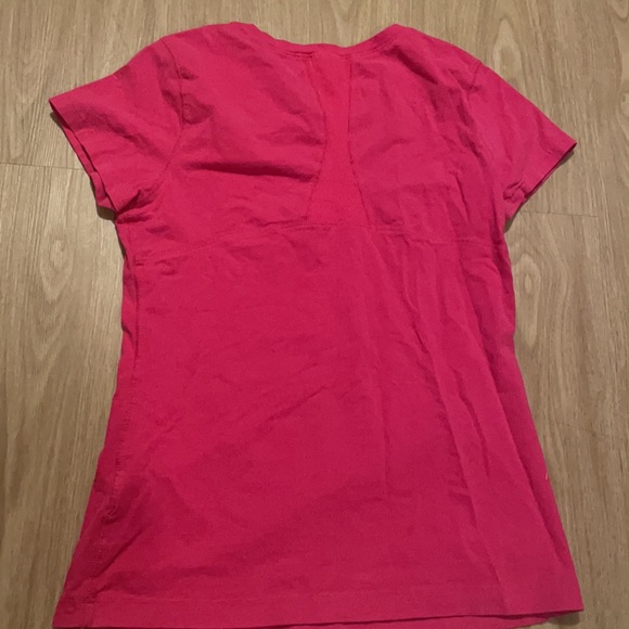 Workout top - Picture 2 of 3